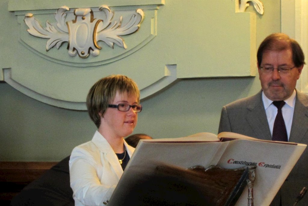 Angela Bachiller, Penyandang Disabilitas yang Jadi Politikus