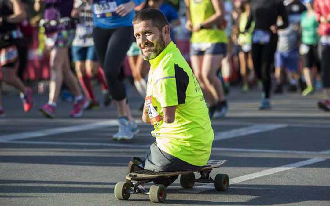 Chris Koch Lahir Tanpa Tangan dan Kaki Ikuti Lari Marathon