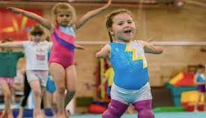 Harmonie Rose Bocah  Tanpa Tangan dan Kaki Berprestasi