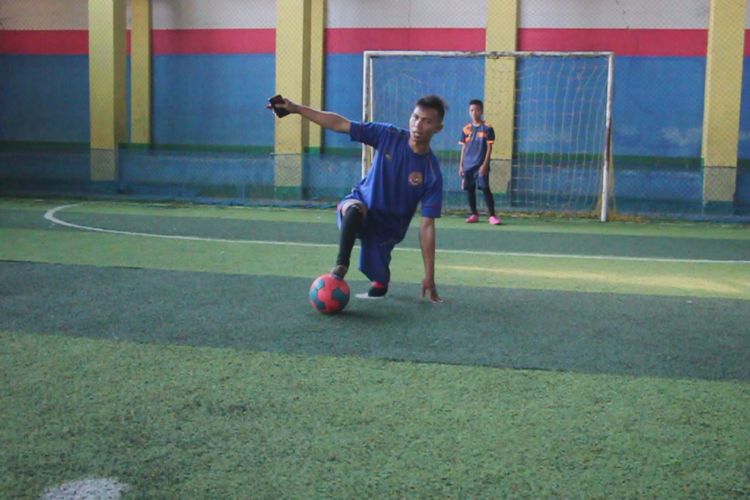 Keterbatasan Tak Menghalanginya Menjadi Kiper Terbaik
