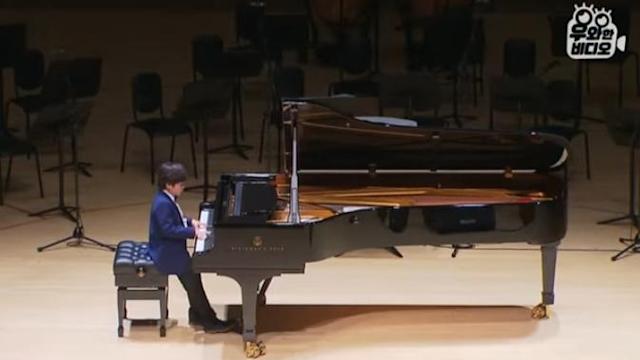 Kun Ho Kim Seorang Pianis Tunanetra Asal Korea Selatan Yang Memukau Ribuan Pasang Mata