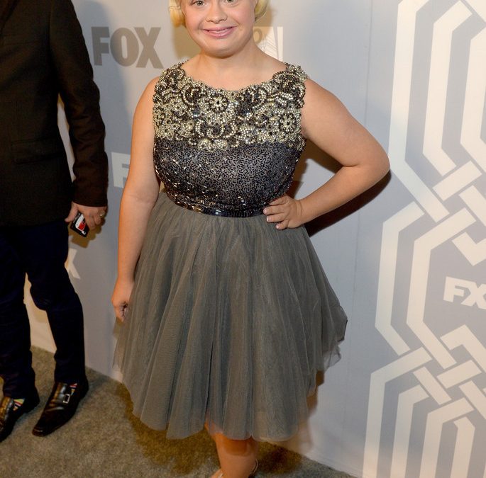 Lauren Potter Artis Berprestasi