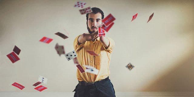 Pesulap Tak Bertangan