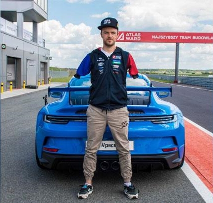 Bartek Ostalowski, Satu-satunya Pembalap Profesional Tanpa Tangan
