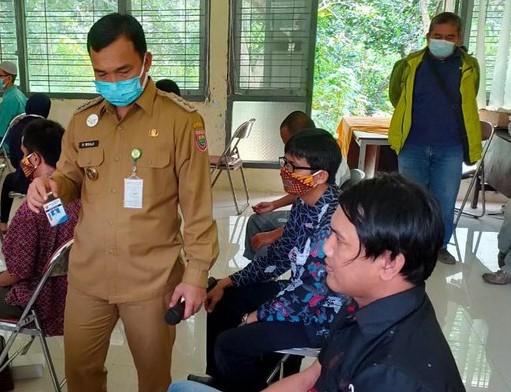 Tunanetra Ditawari Jadi Staf Honorer