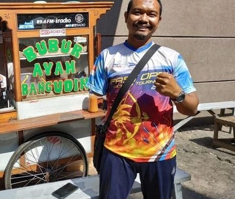 Kholidin, Difabel Penjual Bubur