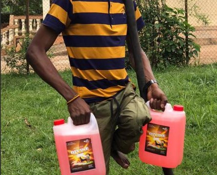 Pria Difabel Ini Menginspirasi Warga dengan Usaha Sabun Cair