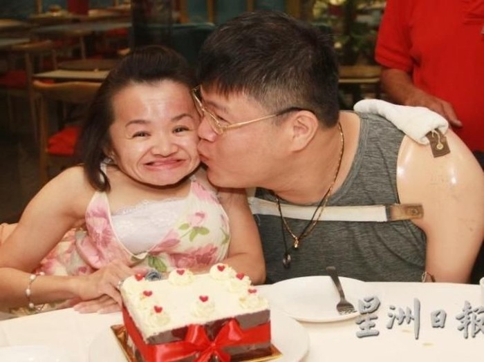 Zach Hodskins Atlet Basket dengan Satu Lengan