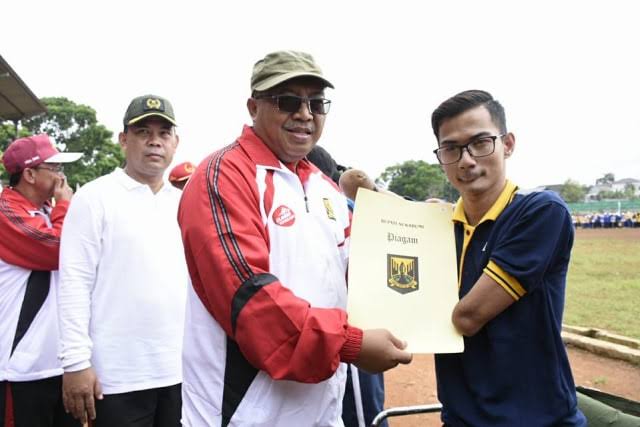 Yaya Firmansyah, Guru Difabel Beprestasi di Tingkat Asia