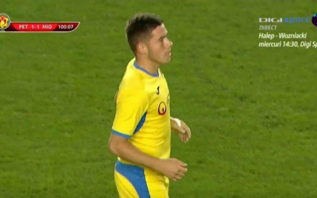 Cosmin Lambru,Debut Profesional dengan Lengan Palsu