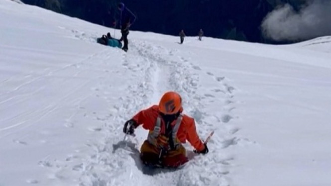 Pendaki Disabilitas Asal Rusia Berhasil Taklukkan Gunung Manaslu Nepal