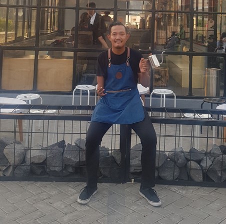 Fakhri, Difabel yang Sukses Merintis Usaha Kafe di Malang