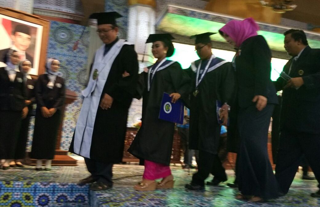 Setiawan Gema Budi, difabel netra pertama raih gelar sarjana