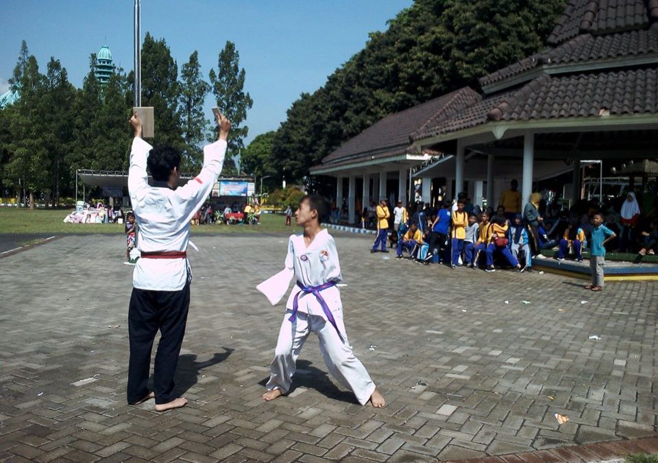 Angga, Pemuda Difabel Jawara Taekwondo