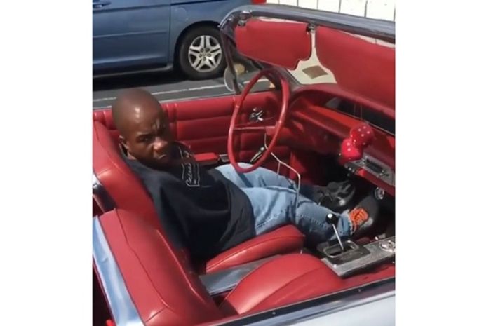 Inspiratif, Pria Difabel Mampu Kendarai Mobil