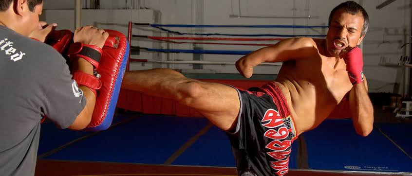 Baxter Humby Kick Boxer Berlengan Satu