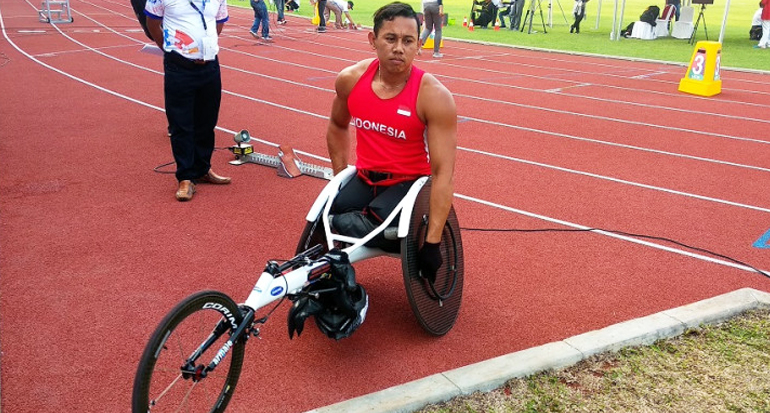 Menjadi Difabel, Semangat Jaenal Aripin Berprestasi Tak Surut