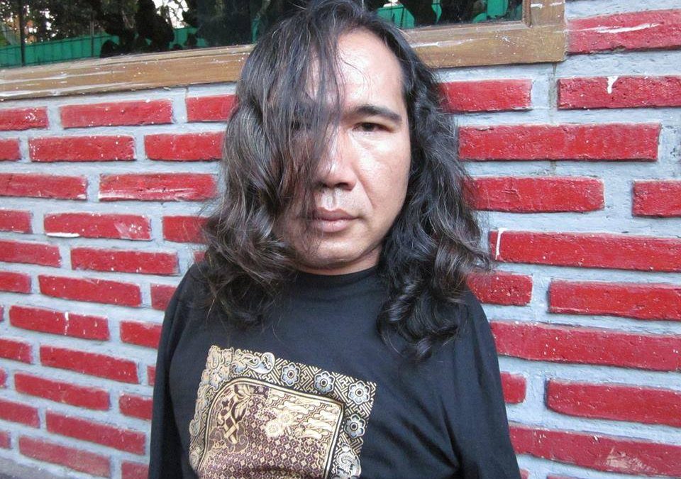 Sadikin Sang Pelukis, Menampilkan Karyanya Dengan Kedua Kaki