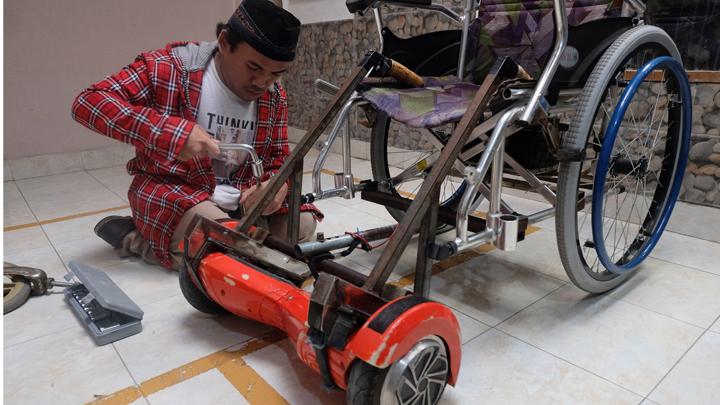 inovasi Kursi Roda dengan Smart Balance Wheel di Solo