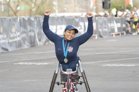 Anjali Forber-Pratt, seorang atlet paralimpian difabel dua kali di cabang olahraga atletik