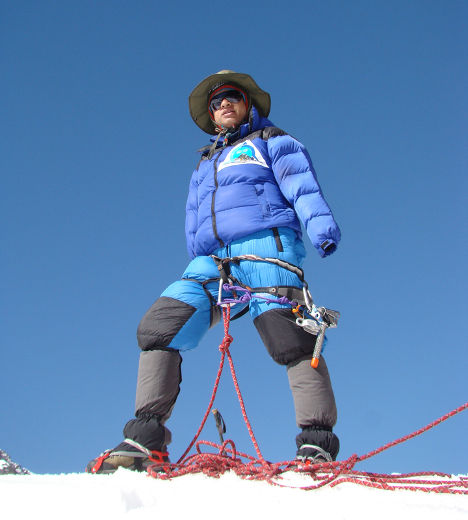 Tetap Optimis: Kisah Orang Tanpa Kaki, Sudarshan Gautam, yang Menjadi Seniman Terkenal
