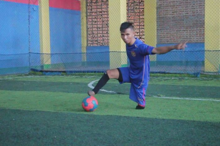 Kisah Eman Sulaeman, Kiper Satu Kaki yang Banyak Prestasi