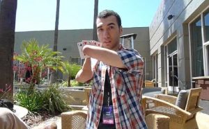 Mahdi Gilbert, Pesulap Disabilitas