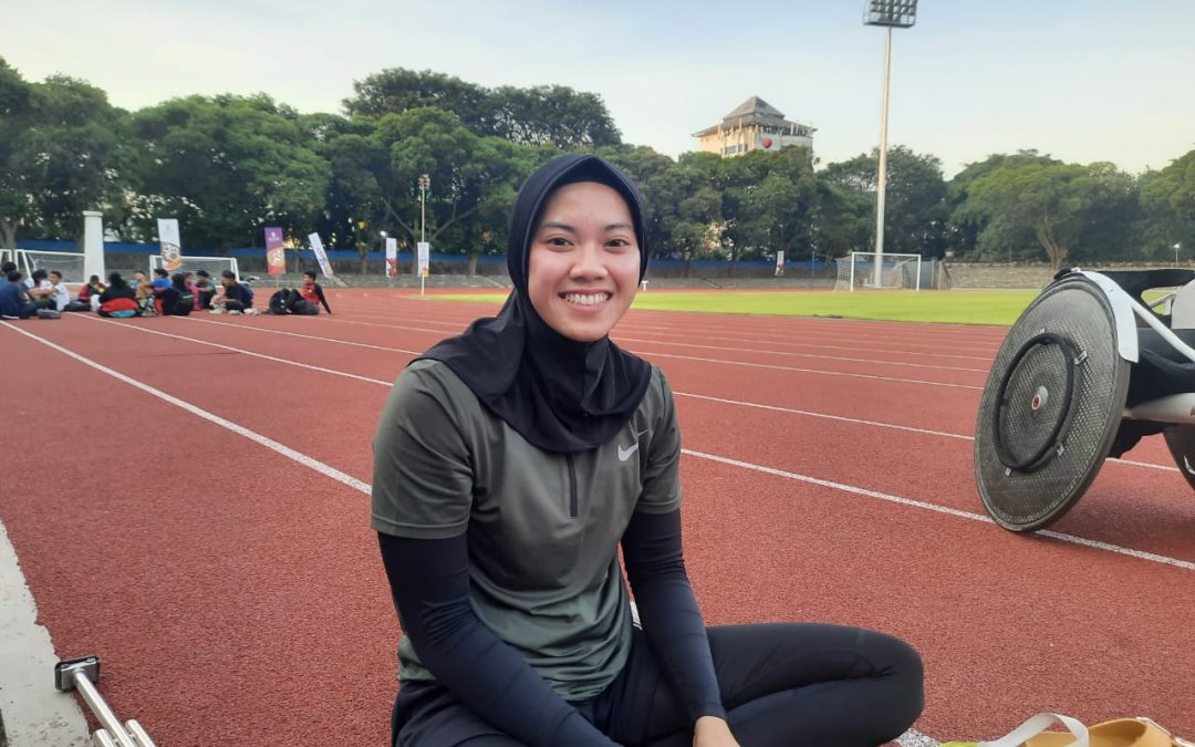 Nina Gusmita Atlet Balap Kursi Roda