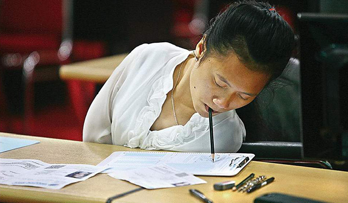 Kisah Kimberly Aprilia Harefa , Penyandang Disabilitas Sukses Tanpa Tangan dan Kaki