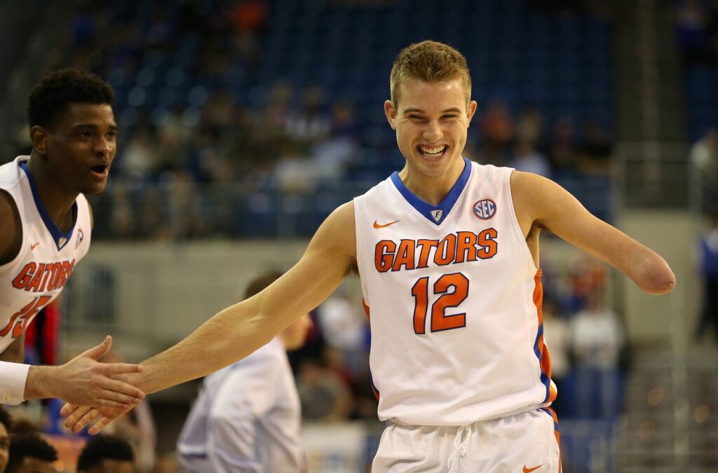 Zach Hodskins, Pemain Basket yang Memiliki Satu Tangan