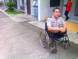 Kehilangan Kaki Tak Halangi Aipda Beni Bertugas
