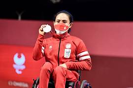 Ni Nengah Widiasih atau yang akrab disapa Widi merupakan salah satu atlet disabilitas perempuan yang berkompetisi di cabang olahraga angkat berat.