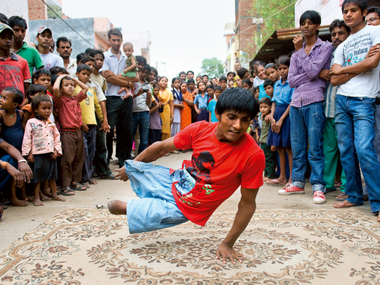Vinod Thakur Pemilik Akademi Tari Yang Fokus Pada Anak-anak Cacat.