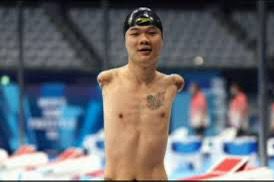 Zheng Tao Atlet Renang Tiongkok Dikenal Sebagai “Perenang Tanpa Lengan”