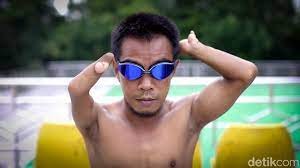 Cerita Halil Sang Atlet Difabel, Jual Tisu hingga Raih Medali