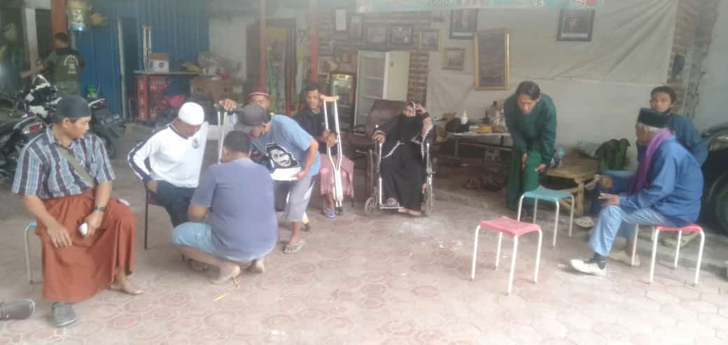Baznas Berikan Bantuan Kaki Palsu Bagi Kaum Dhuafa Fakir