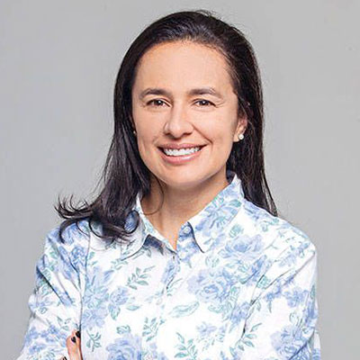 Paula Acosta: Atlet Angkat Beban Paralimpik Kolombia yang Berprestasi di Tengah Tantangan