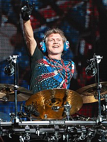 Cerita Rick Allen Kehilangan Satu Tangannya