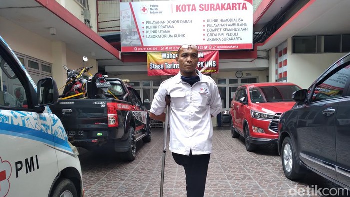 Cerita Sabar Gorky Kehilangan Satu Kakinya