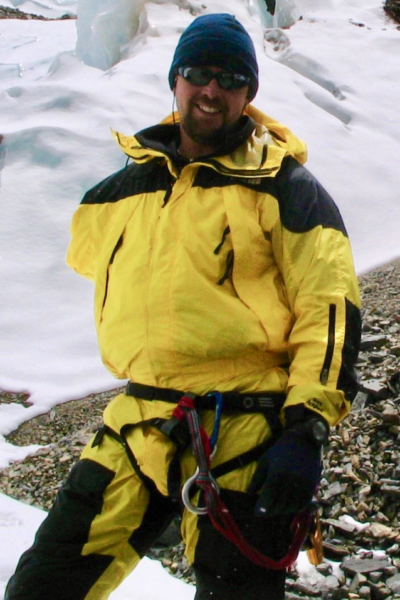 Paul Hockey: Pendaki Amputasi Tangan Pertama yang Mencapai Puncak Everest