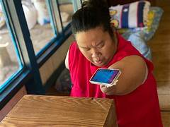 Teh Tuntun: Difabel Inspiratif yang Berjuang untuk Keluarga