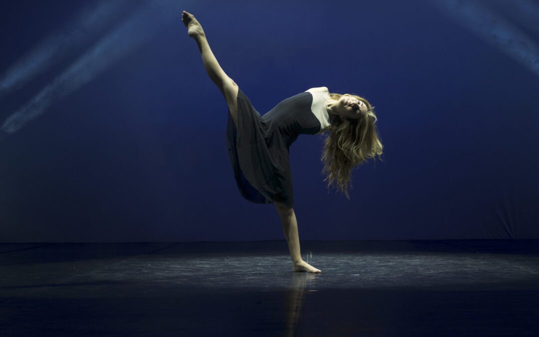 Simona Atzori: Pemenang Penghargaan dan Penari Legendaris