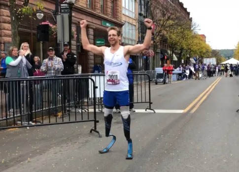 Semangat Juang di Maraton: Kisah Reynolds, Burks, dan Hagley