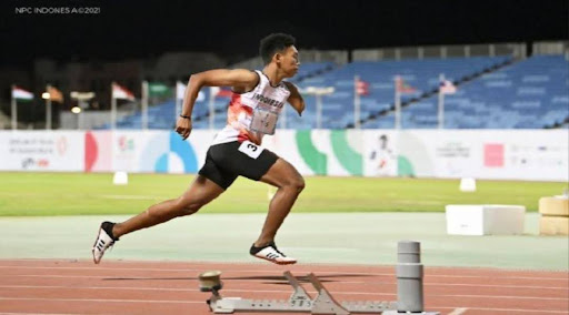 Firza Faturahman Raih Emas di Lari 100 Meter