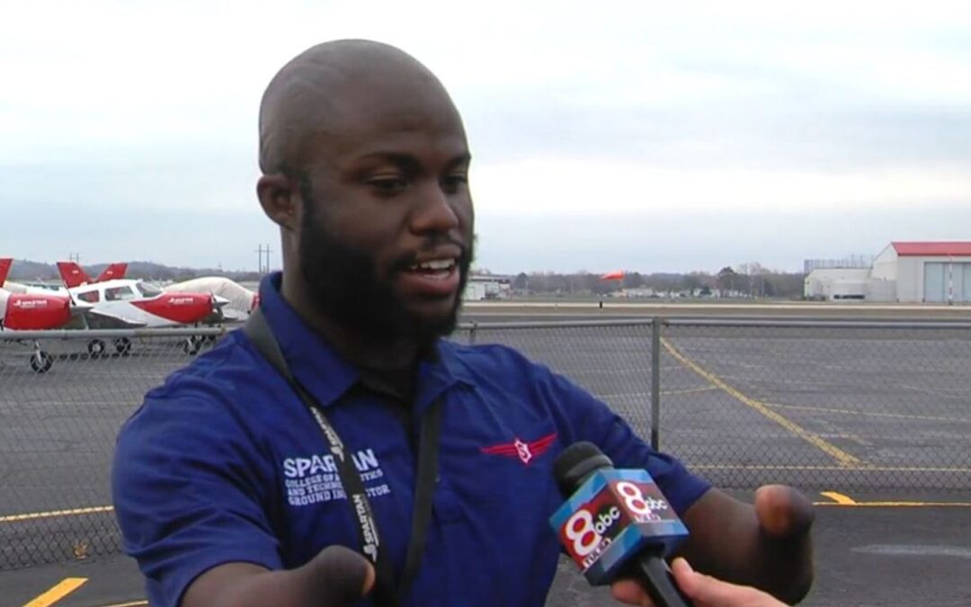 Zack: Pilot Pertama dengan Kondisi Amputasi Ganda yang Tak Kenal Menyerah