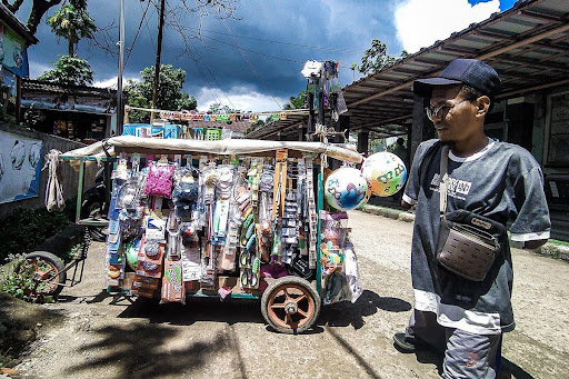 Cecep: Tanpa Tangan dan Kaki, Jadi Tulang Punggung Keluarga