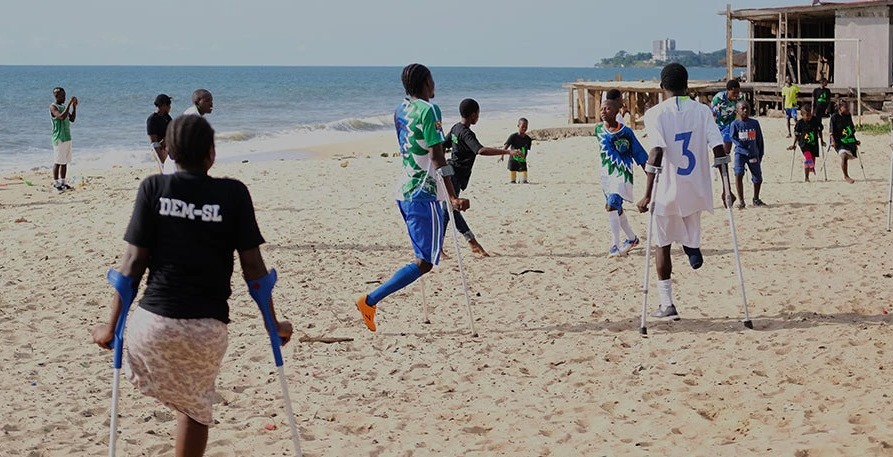 Keberanian di Lapangan: Anak-anak Disabilitas di Sierra Leone