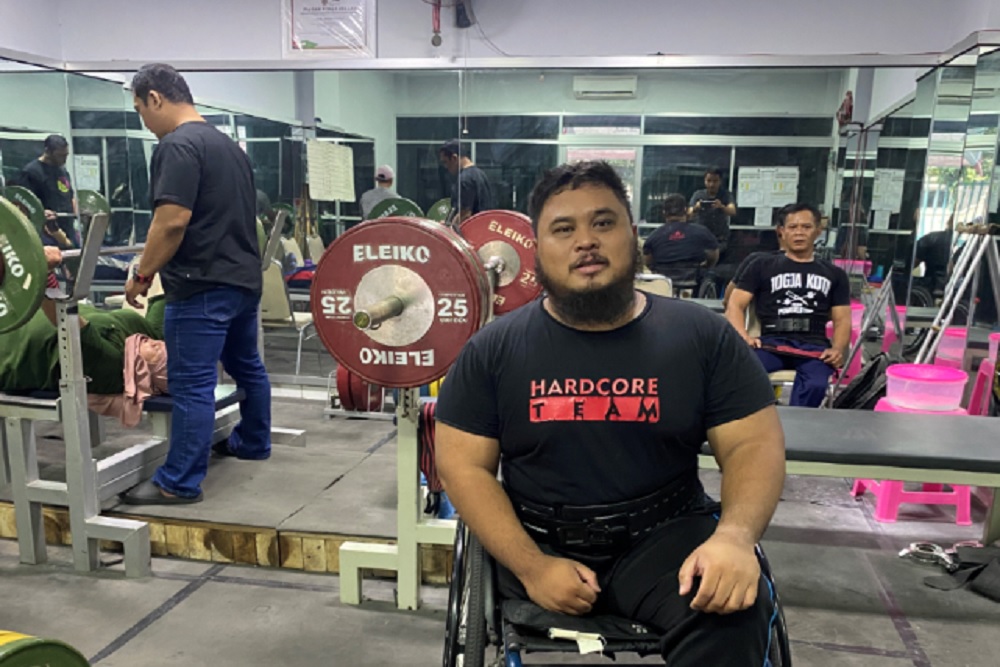 Faris Fadhli: Pahlawan Angkat Besi Indonesia yang Tak Pernah Menyerah