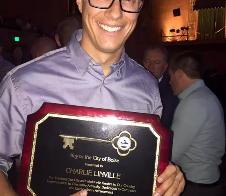 Charlie: Pendaki Disabilitas Taklukan Puncak Everest