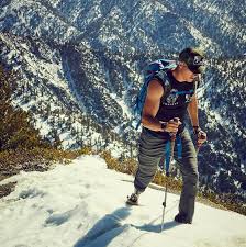 Charlie Linville dan Ledakan Afghanistan: Awal Perjalanan ke Everest